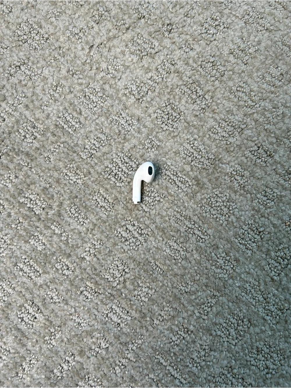 New Apple Airpods 3rd Generation RIGHT SIDE ONLY for Replacement - A2565